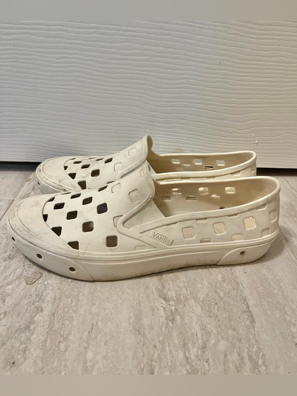 Vans Slip-On TRK Off White Marshmallow Mens 7 VN0A5HF8FS8